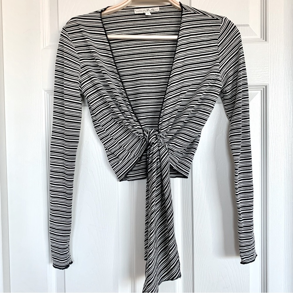 🖤 Black White Striped Knit Tie-Front Long-Sleeve Bolero Shrug Jacket
